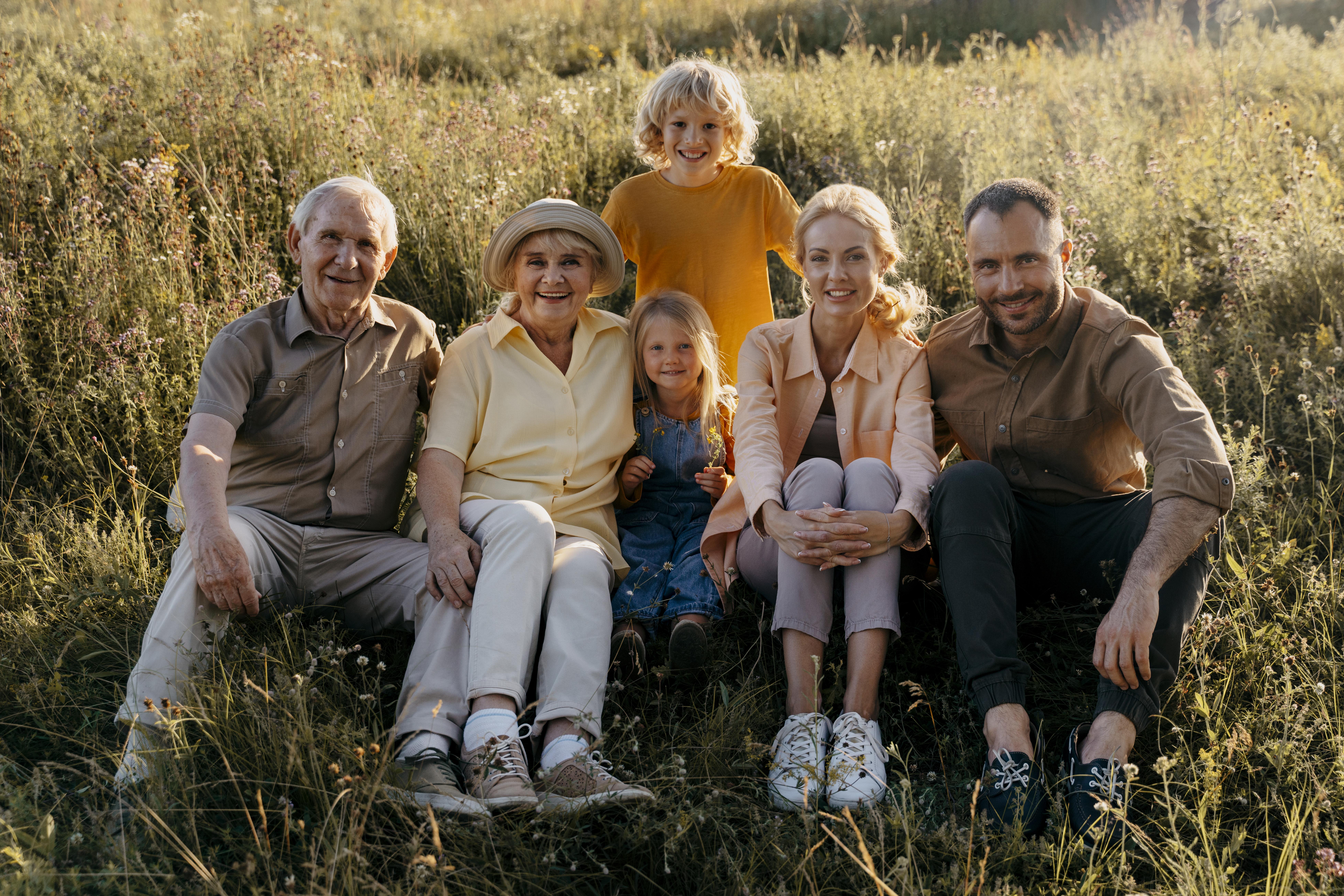 Família sorrindo - Apaf RIO